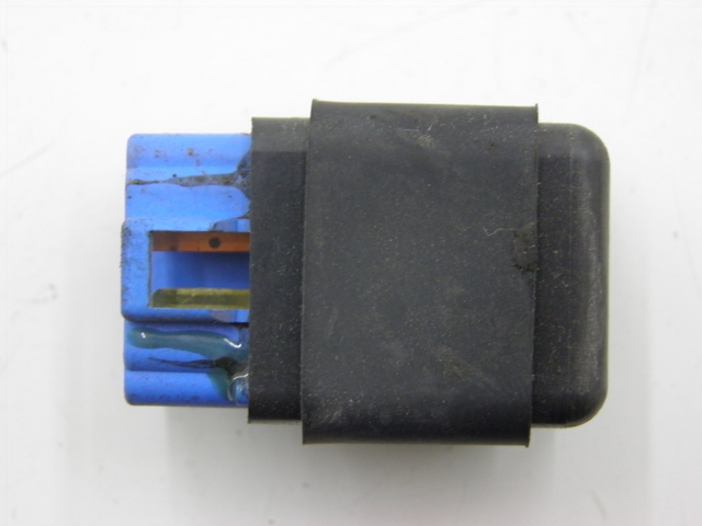 photo de ELEKTRISCH RELAIS YAMAHA XJS DIVERSION 600 (1997 - 1999) - Hoofdaanzicht
