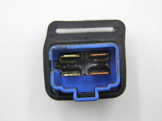 photo de ELEKTRISCH RELAIS YAMAHA XJS DIVERSION 600 (1997 - 1999) - Detail van het onderdeel