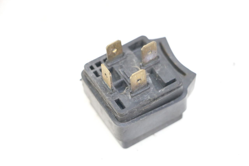 photo de ELEKTRISCH RELAIS YAMAHA YP MAJESTY 125 (2007 - 2010) - Zoom op gebruiksstaat