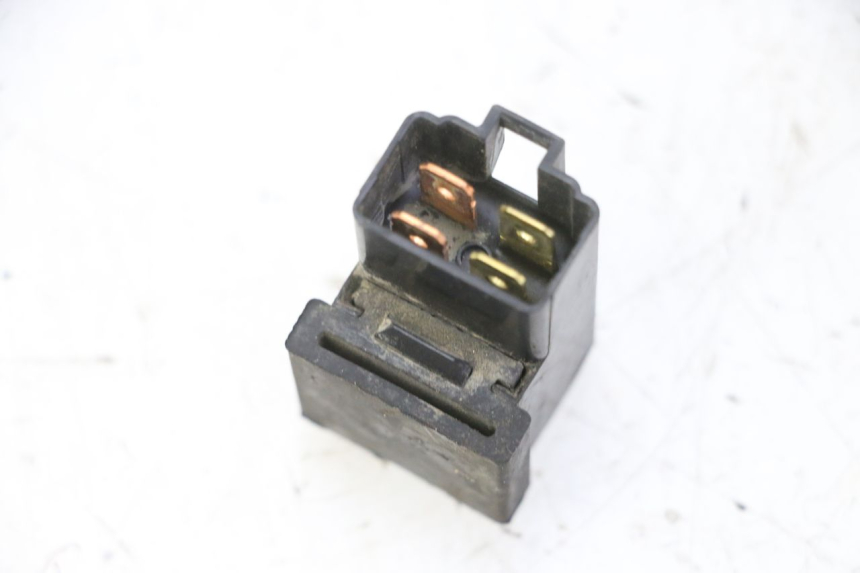 photo de ELEKTRISCH RELAIS YAMAHA YFM R RAPTOR 250 (2008 - 2014) - Zoom op gebruiksstaat