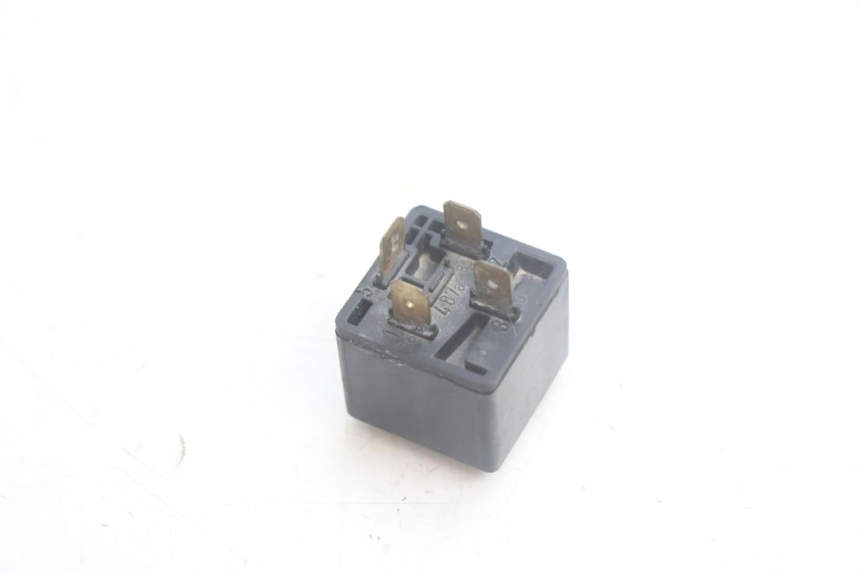photo de ELEKTRISCH RELAIS YAMAHA YP MAJESTY 125 (2002 - 2006) - Zoom op gebruiksstaat