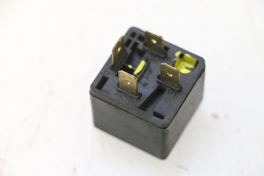 photo de ELEKTRISCH RELAIS YAMAHA YP MAJESTY 125 (1998 - 2001) - Andere kijkhoek