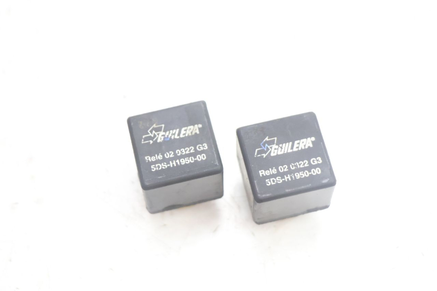 photo de ELEKTRISCH RELAIS YAMAHA YP MAJESTY 125 (2002 - 2006) - Hoofdaanzicht