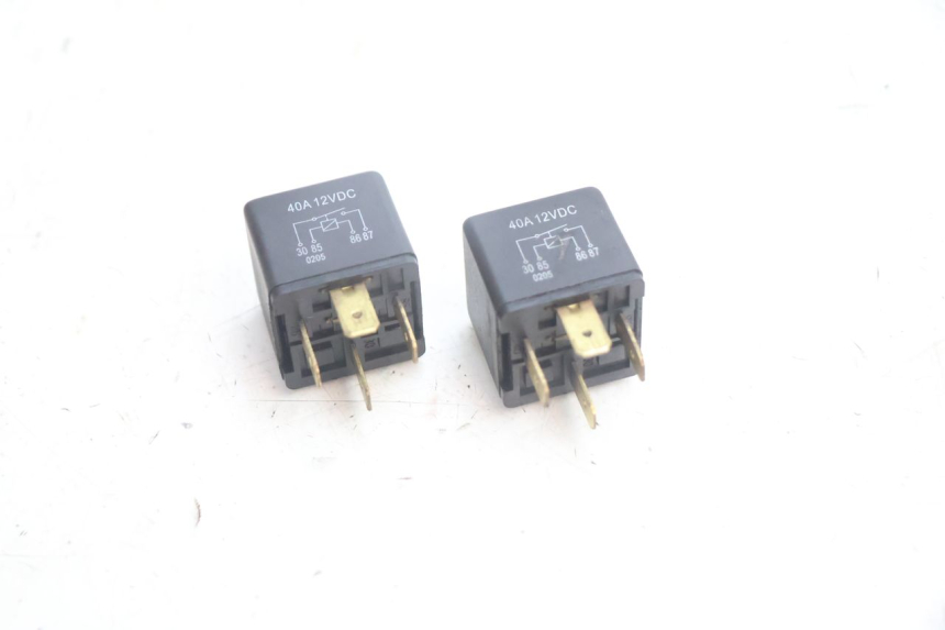 photo de ELEKTRISCH RELAIS YAMAHA YP MAJESTY 125 (2002 - 2006) - Zoom op gebruiksstaat