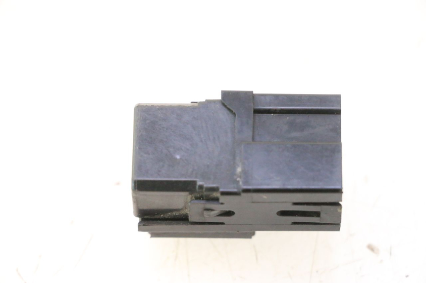 photo de ELEKTRISCH RELAIS YAMAHA YZF R6 600 (2008 - 2009) - Hoofdaanzicht