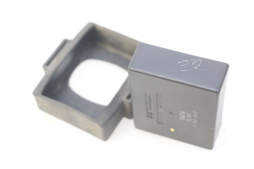 photo de KOPLAMPRELAIS HONDA FORZA 125 (2015 - 2016) - Zoom op gebruiksstaat