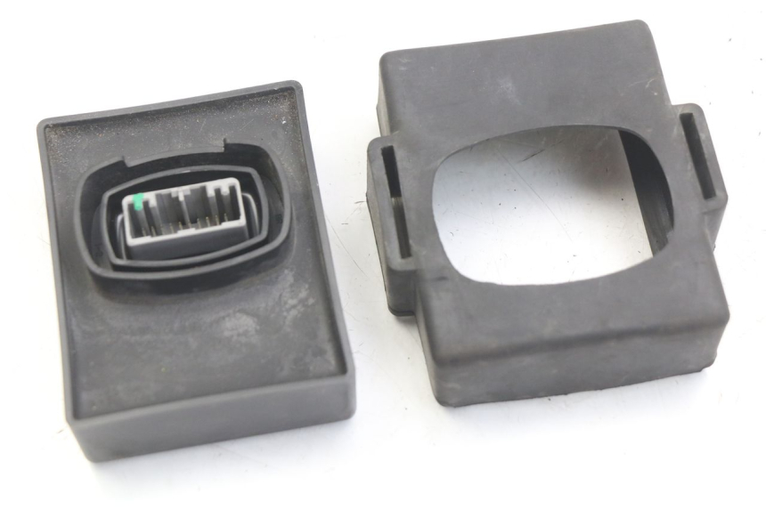 photo de KOPLAMPRELAIS HONDA FORZA 125 (2015 - 2016) - Hoofdaanzicht