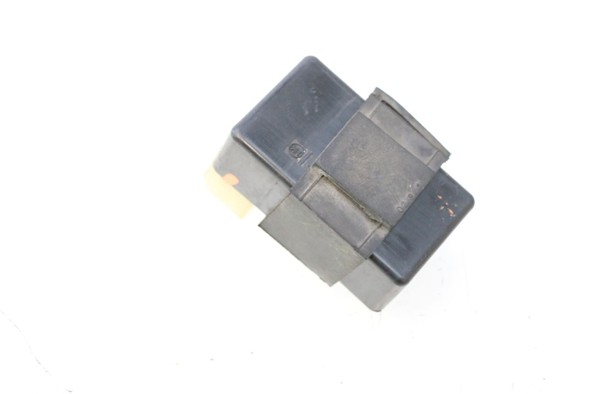 photo de KOPLAMPRELAIS HONDA ST PAN EUROPEAN 1100 (1990 - 2002) - Zoom op gebruiksstaat
