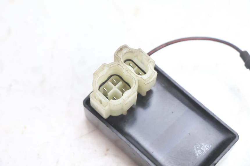 photo de KOPLAMPRELAIS KYMCO SUPER 8 2T 50 (2007 - 2013) - Detail van het onderdeel