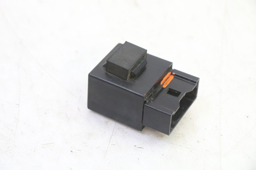 photo de BRANDSTOFPOMPRELAIS YAMAHA FJR ABS 1300 (2006 - 2012) - Zoom op gebruiksstaat