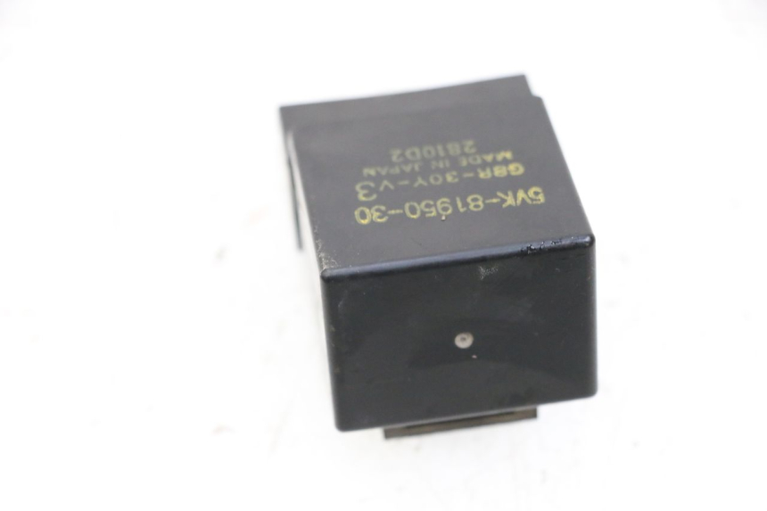 photo de BRANDSTOFPOMPRELAIS YAMAHA FJR ABS 1300 (2006 - 2012) - Andere kijkhoek