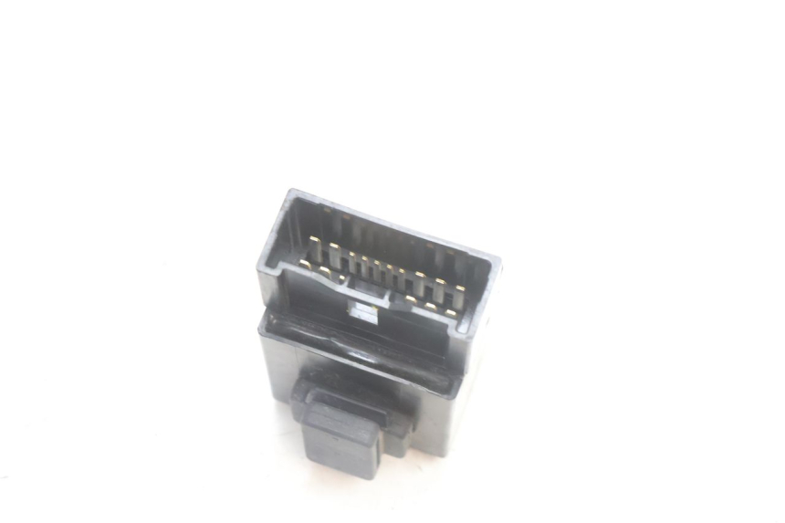 photo de BRANDSTOFPOMPRELAIS YAMAHA FZ8 800 (2010 - 2016) - Technische close-up