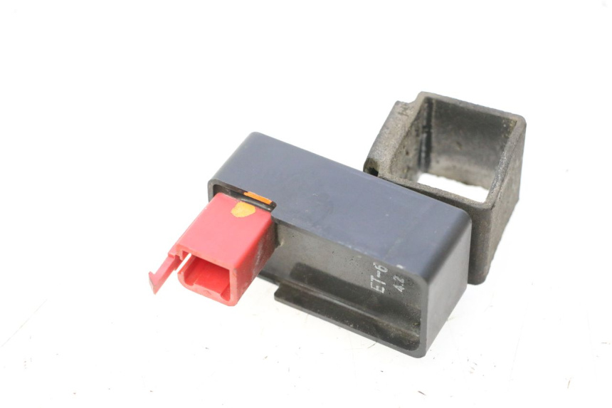 photo de BRANDSTOFPOMPRELAIS HONDA ST PAN EUROPEAN 1100 (1990 - 2002) - Zoom op gebruiksstaat