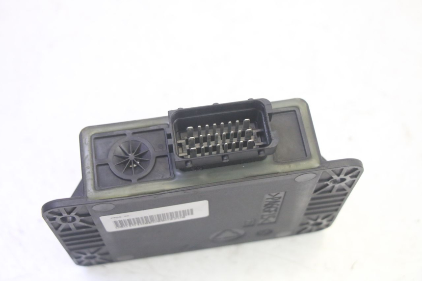 photo de ROLL LOCK RELAIS PIAGGIO MP3 HPE 350 (2018 - 2020) - Overzicht