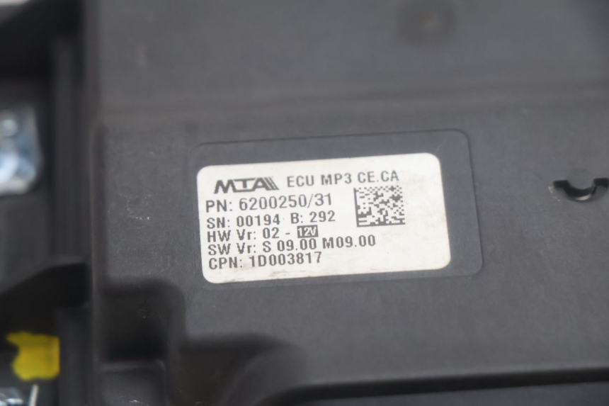 photo de ROLL LOCK-RELAIS PIAGGIO MP3 HPE 530 (2022 - 2026) - Detail van het onderdeel