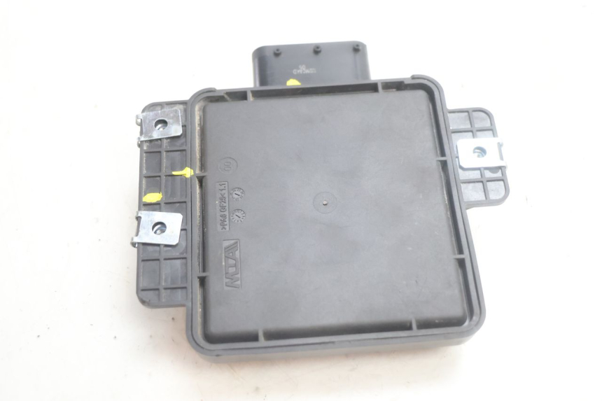 photo de ROLL LOCK-RELAIS PIAGGIO MP3 HPE 530 (2022 - 2026) - Overzicht