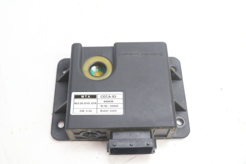photo de ROLL LOCK RELAIS PIAGGIO MP3 LT 400 (2007 - 2012) - Hoofdaanzicht