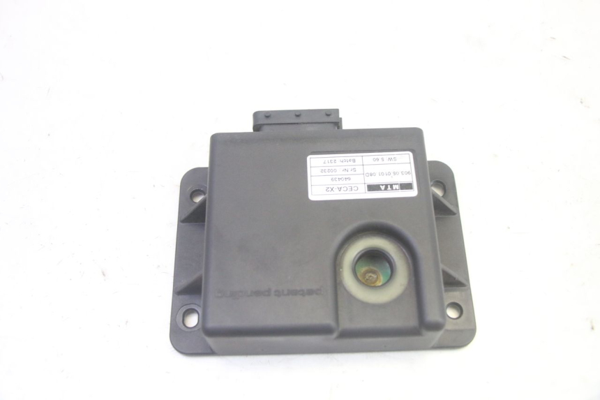 photo de ROLL LOCK RELAIS PIAGGIO MP3 500 (2016 - 2018) - Zoom op gebruiksstaat