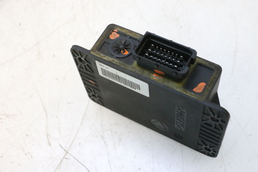 photo de ROLL LOCK RELAIS PIAGGIO MP3 RL 250 (2006 - 2010) - Zoom op gebruiksstaat