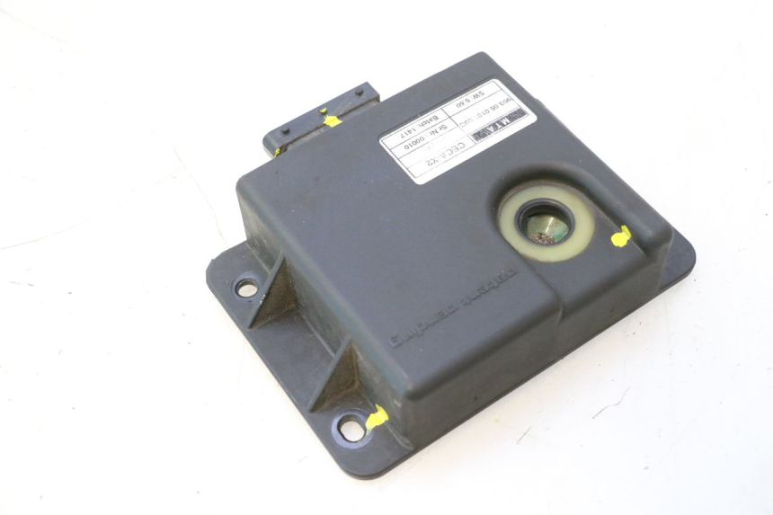 photo de ROLL LOCK RELAIS PIAGGIO MP3 500 (2016 - 2018) - Bevestigingspunten
