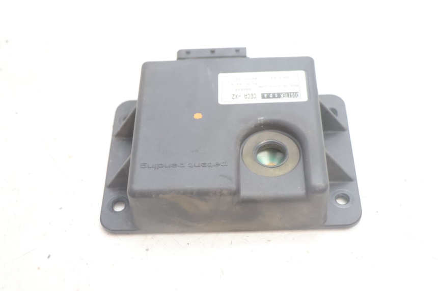 photo de ROLL LOCK RELAIS PIAGGIO MP3 125 (2006 - 2014) - Andere kijkhoek