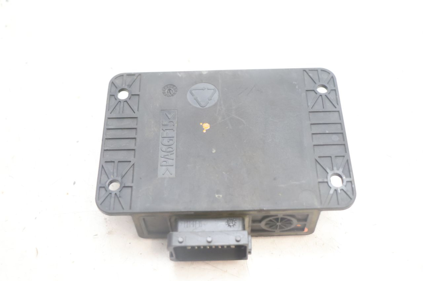 photo de ROLL LOCK RELAIS PIAGGIO MP3 125 (2006 - 2014) - Technische close-up