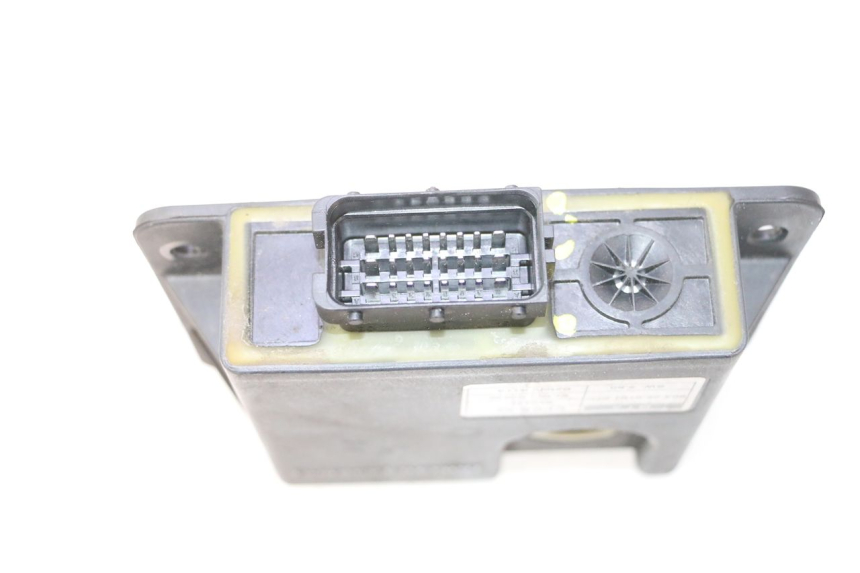 photo de ROLL LOCK RELAIS PIAGGIO MP3 500 (2011 - 2015) - Andere kijkhoek