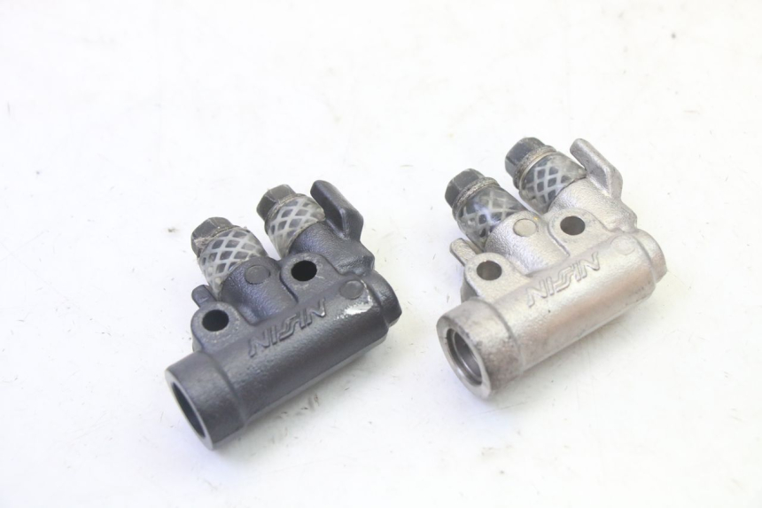 photo de REMMENVERDELER PEUGEOT SATELIS 125 (2013 - 2018) - Detail van het onderdeel