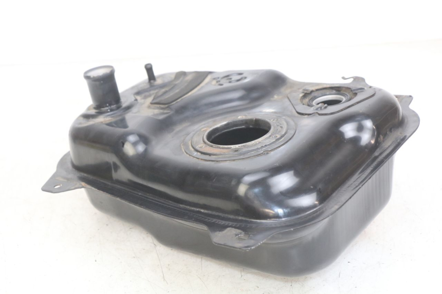 photo de BRANDSTOFTANK KYMCO AGILITY 16+ 4T 50 (2018 - 2023) - Detail van het onderdeel