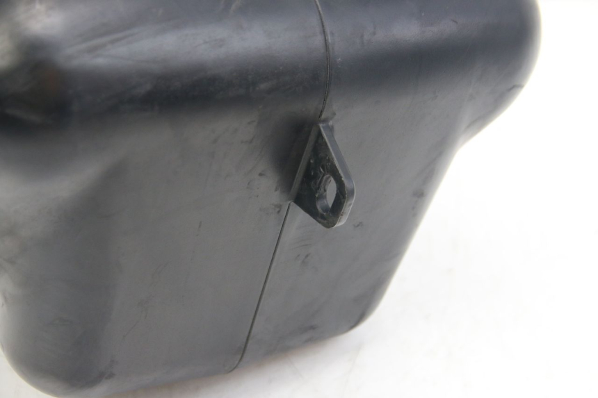 photo de BRANDSTOFTANK APRILIA ATLANTIC 500 (2002 - 2003) - Kenmerkende details