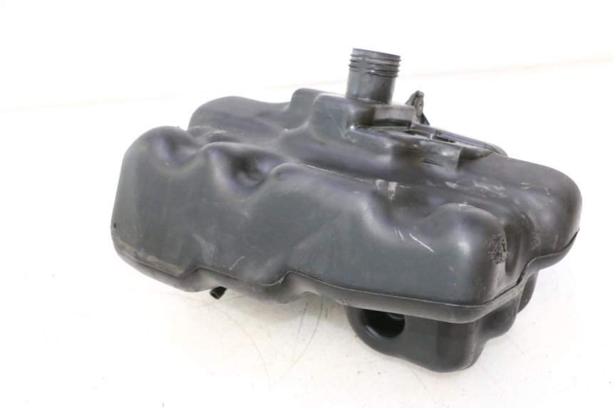 photo de BRANDSTOFTANK MBK BOOSTER ROCKET 50 (1995 - 1998) - Bevestigingspunten