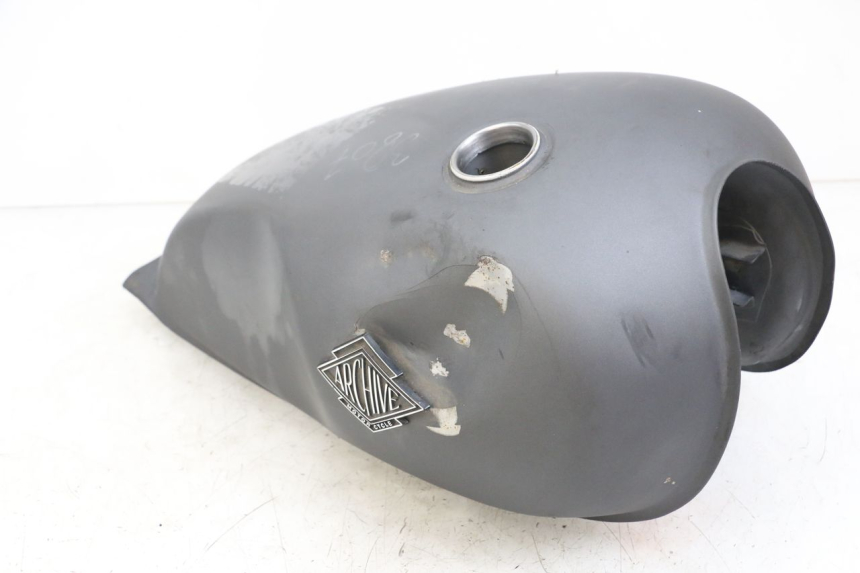 photo de BRANDSTOFTANK ARCHIVE CAFE RACER 4T 50 (2019 - 2024) - Detail van het onderdeel