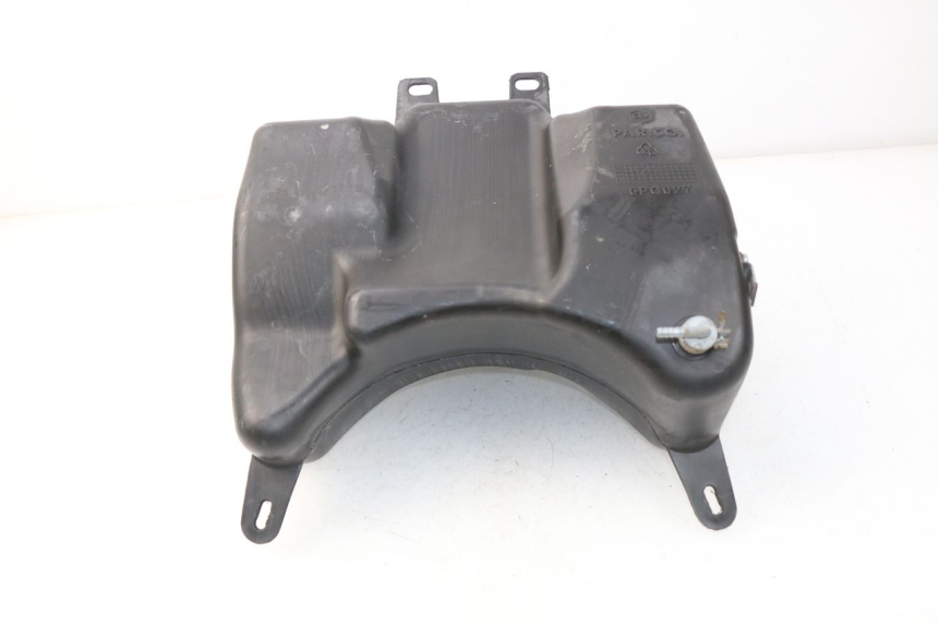 photo de BRANDSTOFTANK PIAGGIO CARNABY 125 (2007 - 2011) - Zoom op gebruiksstaat