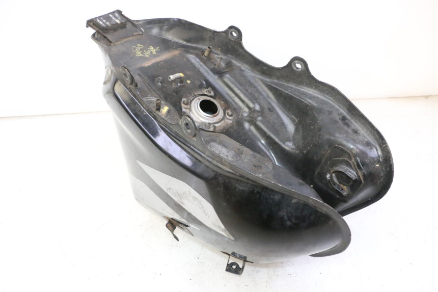 photo de BRANDSTOFTANK HONDA CBF 125 (2009 - 2015) - Detail van het onderdeel