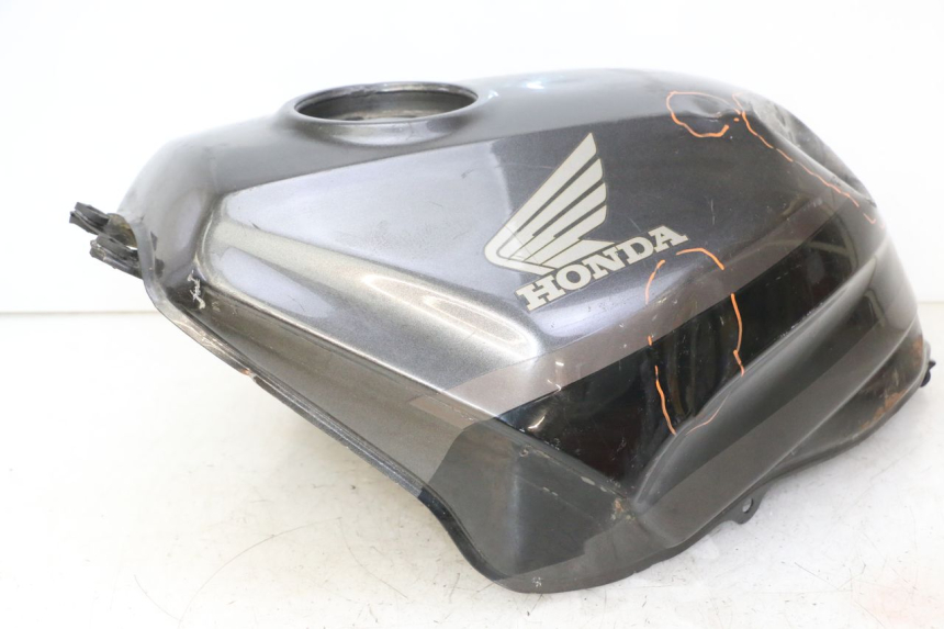 photo de BRANDSTOFTANK HONDA CBR F SC25 1000 (1989 - 1992) - Alternatieve hoek