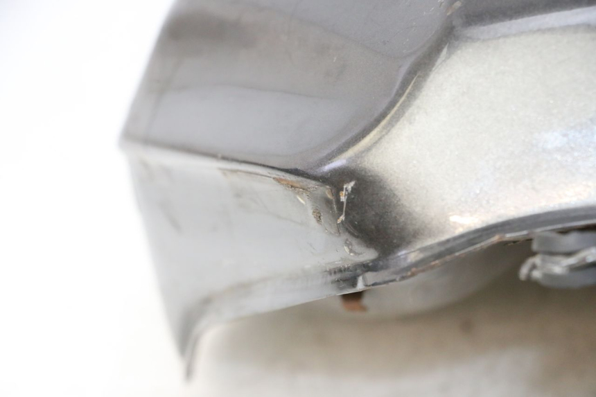 photo de BRANDSTOFTANK HONDA CBR F SC25 1000 (1989 - 1992) - Zoom op kwaliteit