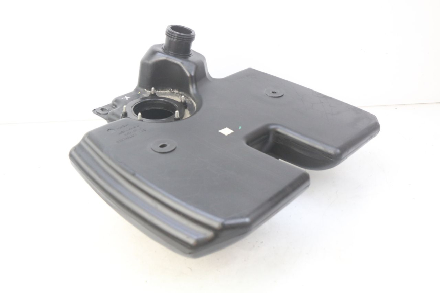 photo de BRANDSTOFTANK PEUGEOT CITYSTAR 125 (2011 - 2017) - Andere kijkhoek