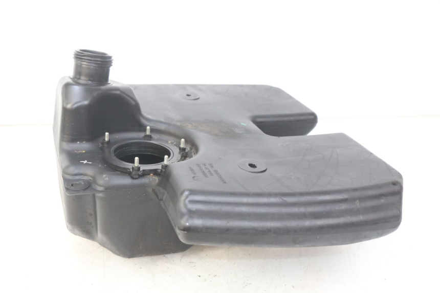 photo de BRANDSTOFTANK PEUGEOT CITYSTAR 125 (2011 - 2017) - Andere kijkhoek