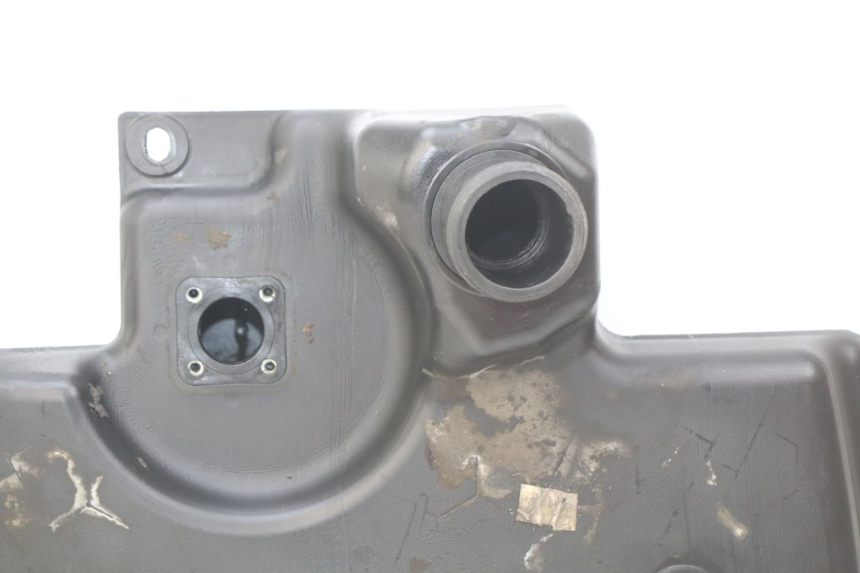 photo de BRANDSTOFTANK PEUGEOT CITYSTAR 50 (2013 - 2017) - Bevestigingspunten