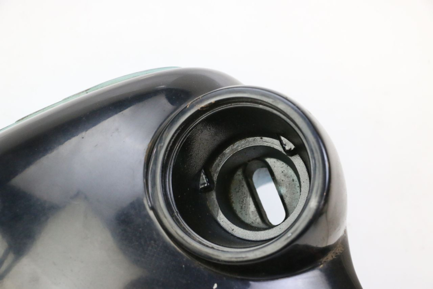 photo de BRANDSTOFTANK APRILIA CLASSIC 125 (1995 - 2001) - Zoom op kwaliteit