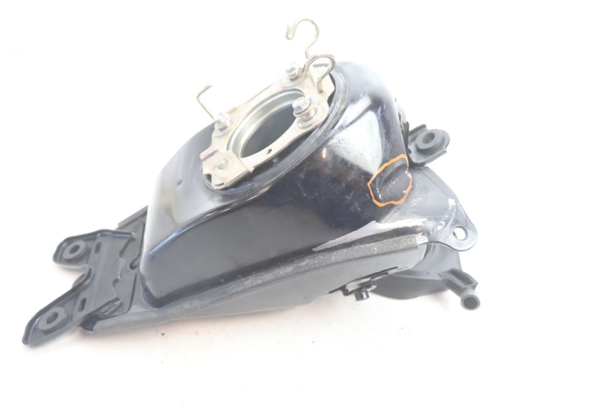photo de BRANDSTOFTANK HONDA CRF CR-F 125 (2020 - 2021) - Kenmerkende details