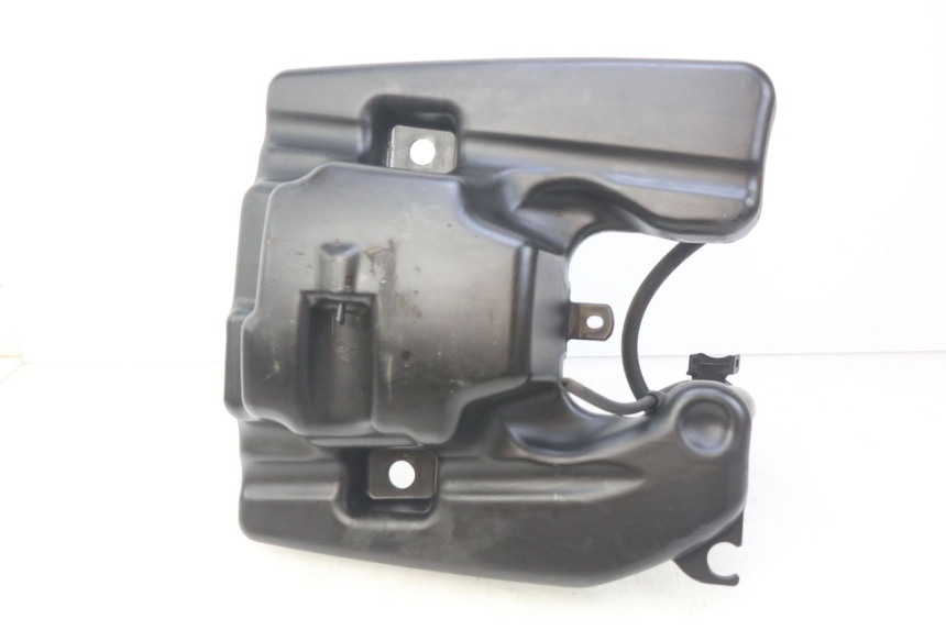 photo de BRANDSTOFTANK PEUGEOT DJANGO 2T 50 (2014 - 2019) - Detail van het onderdeel