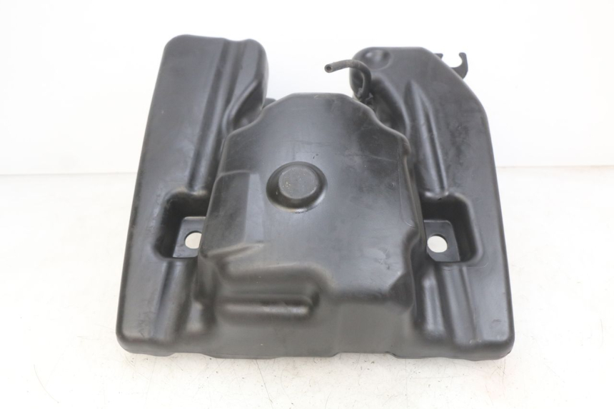 photo de BRANDSTOFTANK PEUGEOT DJANGO 4T 50 (2014 - 2019) - Detail van het onderdeel