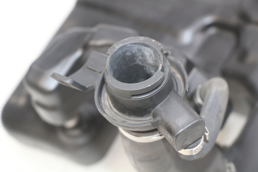 photo de BRANDSTOFTANK PEUGEOT DJANGO 4T 50 (2014 - 2019) - Andere kijkhoek