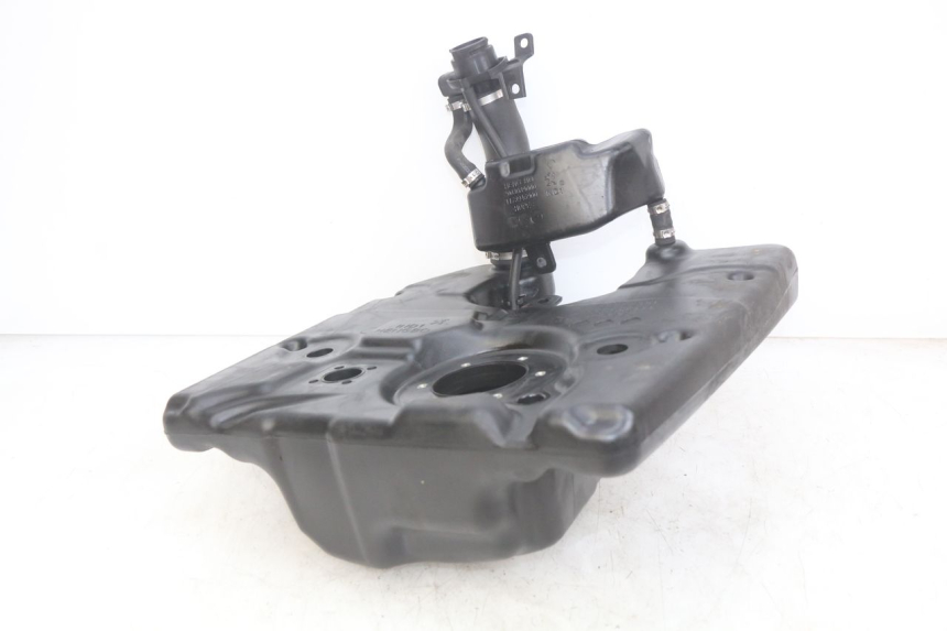 photo de BRANDSTOFTANK PEUGEOT DJANGO 4T 50 (2014 - 2019) - Overzicht