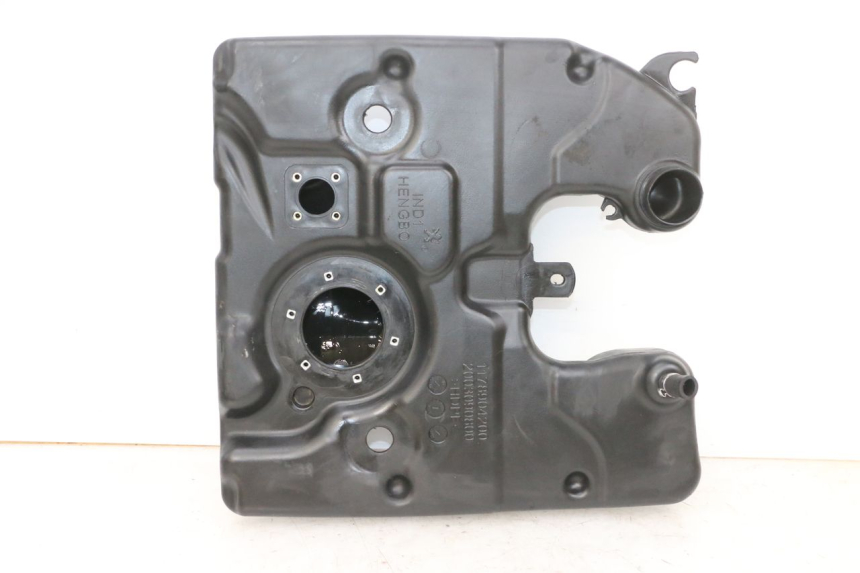 photo de BRANDSTOFTANK PEUGEOT DJANGO 4T 50 (2014 - 2019) - Hoofdaanzicht