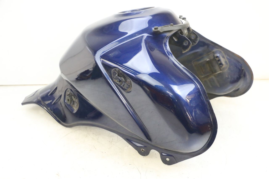 photo de BRANDSTOFTANK SUZUKI DL V STROM 1000 (2002 - 2007) - Detail van het onderdeel