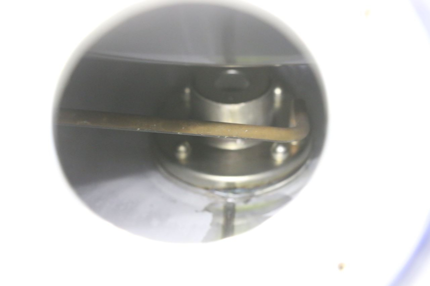 photo de BRANDSTOFTANK SUZUKI DL V STROM 1000 (2002 - 2007) - Zoom op gebruiksstaat