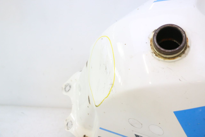 photo de BRANDSTOFTANK SUZUKI DR S 600 (1985 - 1989) - Kenmerkende details