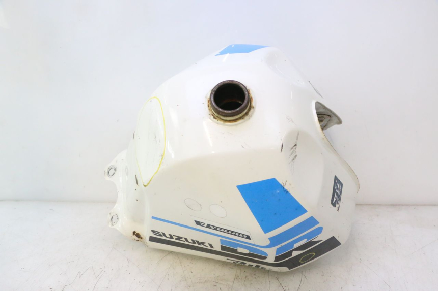 photo de BRANDSTOFTANK SUZUKI DR S 600 (1985 - 1989) - Zoom op componenten